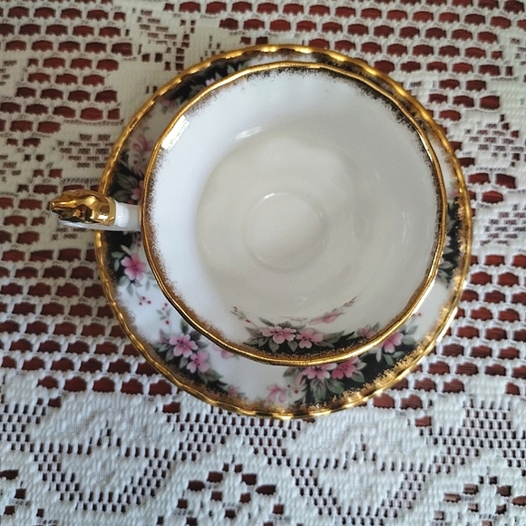 Royal Albert Balmoral Black, Pink Gold Royal Choice Series Tea Set - Picture 2 of 10